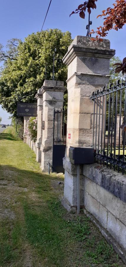 Maison Blanche Cherval Экстерьер фото